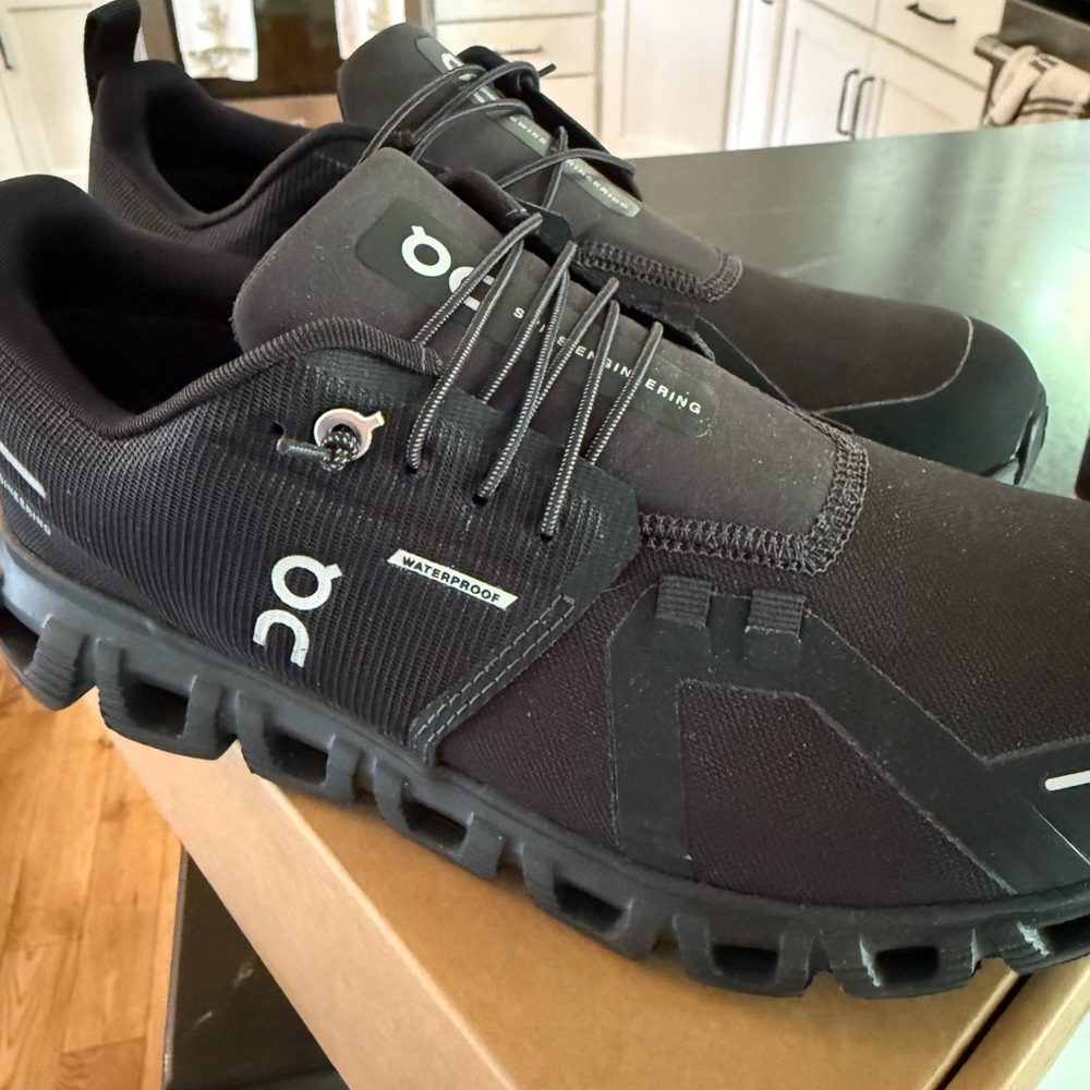 On Running Black Athletic Shoes for Performance